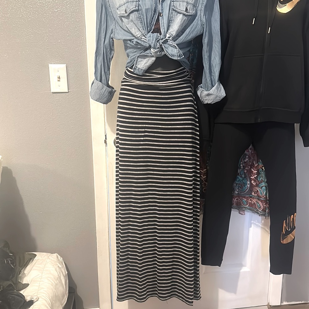 J crew maxi skirt Sz M